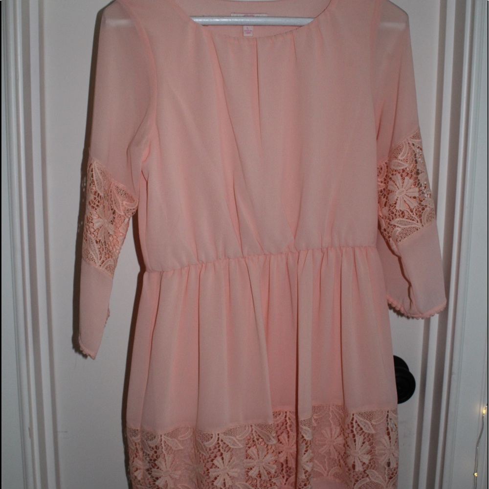 peachy dress 3/4 sleeves